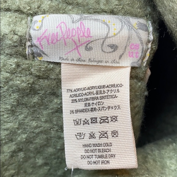 NWT FREE PEOPLE DREAMLAND KNIT BEANIE - Picture 3 of 4